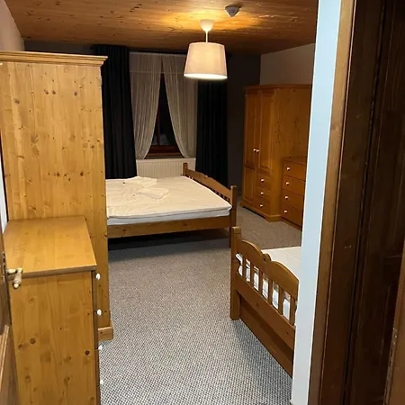 Horsky Dvur Konukevi