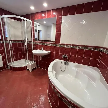 Konukevi Horsky Dvur Bedřichov